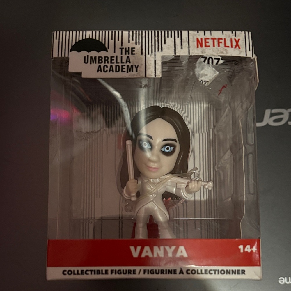 The umbrella Academy Vanya collectible figurine